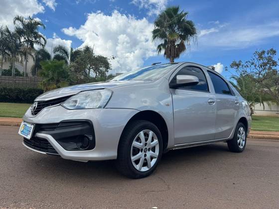 TOYOTA ETIOS 1.5 X SEDAN 16V FLEX 4P MANUAL